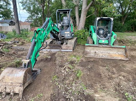 Mini Excavator Rentals in Waukegan, IL 